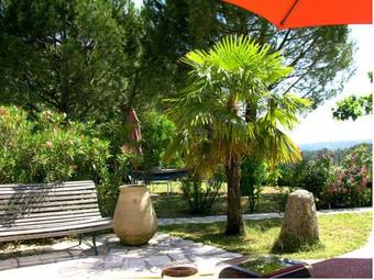 Hostal Chambres D'h�tes Et G�tes Le Mas Bleu & Spa Resort