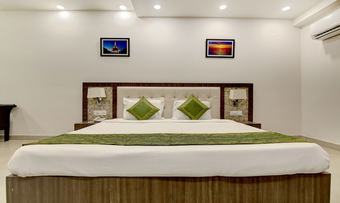 Hotel Treebo Trip Solitaire