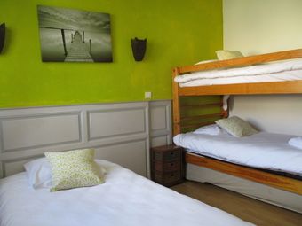 Hotel H�tel La Tour Des F�es