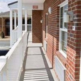 Hotel Crimson Inn By Kees Vacations