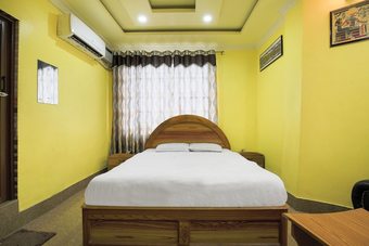 Spot On 459 Hotel Diyalo Inn