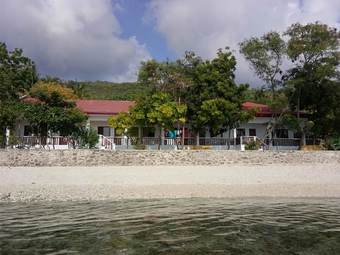 Hotel Island Front / Bangcogon Resort And Restaurant