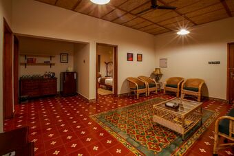 Hotel The Estate Resort Bar And Restaurant