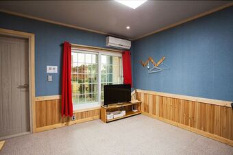 Seogwipo Red Piano Pension