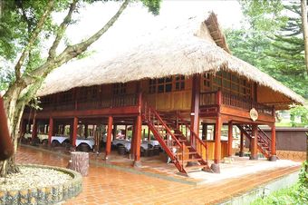 Hotel Paragon Hill Resort