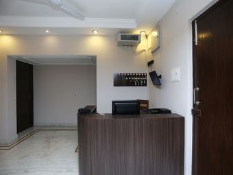 Hotel Oyo 19855 B S Guest House