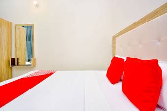 Hotel Oyo 29645 The Meridien