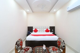 Oyo 30439 Hotel Yamuna Residency
