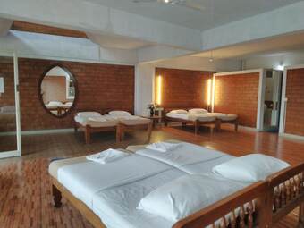 Hotel Eagle Eye Resorts