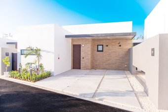 Apartamentos The Villa Maehama Beach