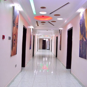 Al-ba Royal Hotel & Suites