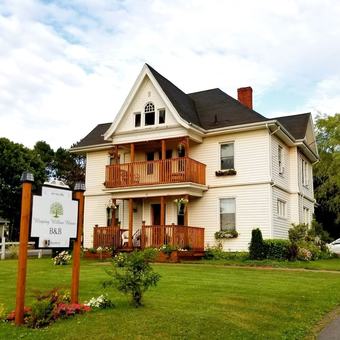 Bed & Breakfast Weeping Willow House