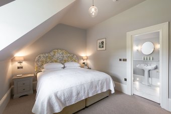 Bed & Breakfast The White House