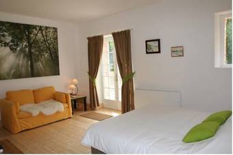 Hostal Maison D'h�tes Montperthuis