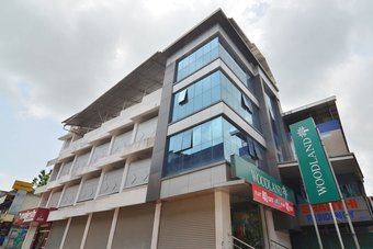 Hotel Oyo 44093 Shanthi Residency