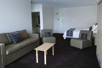 Hotel The Executive Inn