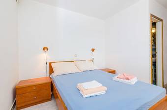 Hotel Rooms Villa Bind