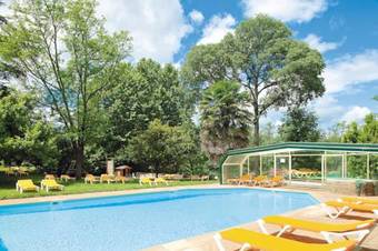 Logis Hotel Les Cedres