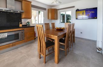 5br 4ba Villa Romano With Panoramic Sea And Golf Views In Elviria, Marbella