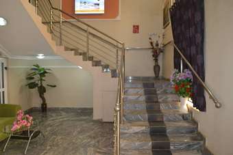 Sheriffyt Royale Hotel And Suites