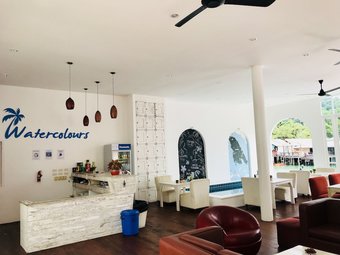 Hotel Watercolours Resort