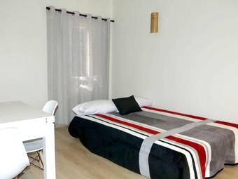 Apartment With One Bedroom In Vic, With Wifi - 60 Km From The Beach