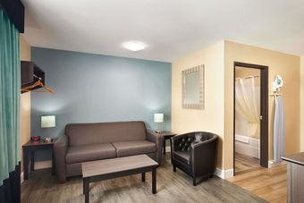 Hotel Hawthorn Suites By Wyndham St. Robert