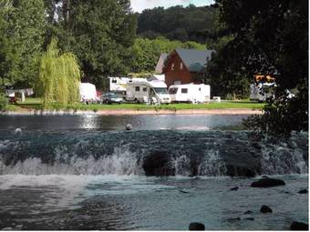 Camping Des Rochers Des Parcs