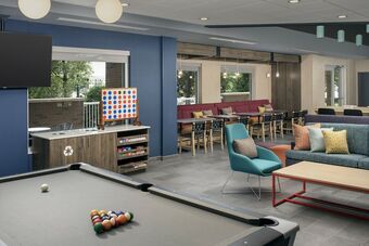 Hotel Tru By Hilton Charlotte Airport Lake Pointe