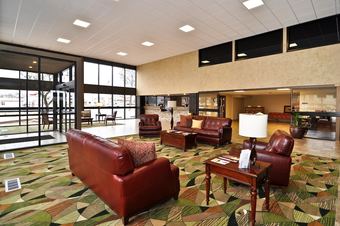 Best Western Plus Raton Hotel