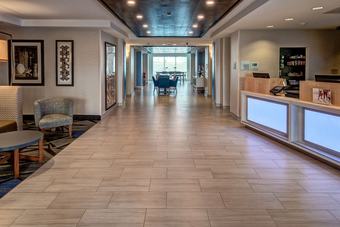 Holiday Inn Express Hotel & Suites Jackson Ne