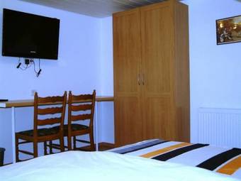 Hostal Landgasthaus Kreuz Beim Tom