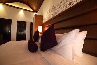 Hotel Contour Island Resort & Spa