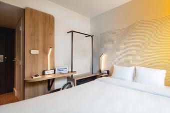 B&B Hotel Massy Gare Tgv