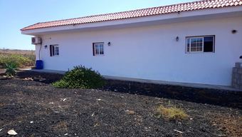 Studio In Tuineje, With Wonderful Mountain View, Enclosed Garden And Wifi - 12 Km From The Beach