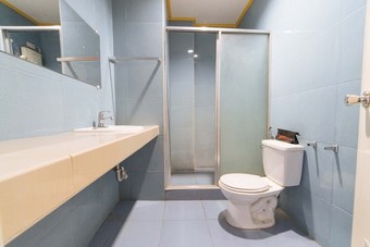 Hotel Reddoorz @ Kilometer 1 Roxas City