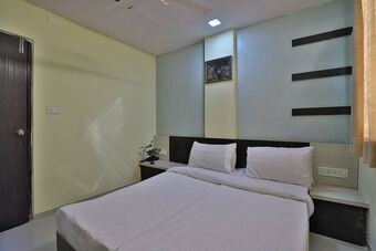 Spot On 41987 Hotel Sai Palace