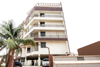 Oyo 47006 Hotel Magadh Palace