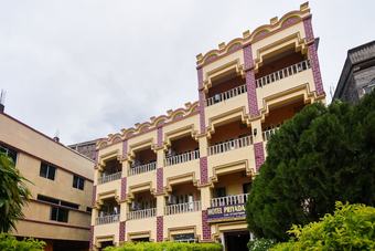 Oyo 47719 Hotel Priyadarshini