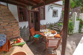Agroturismo Acogedora Casa-cueva En Fontanales