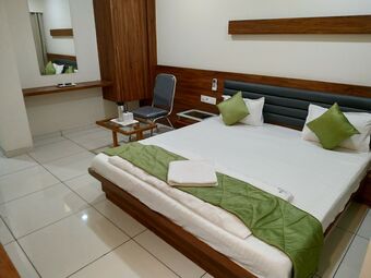 Hotel Satkar Chhatral