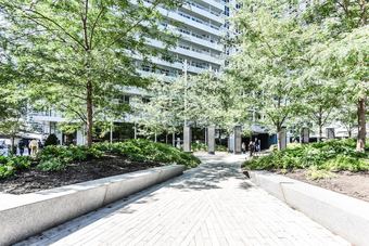 Apartamentos Front Street Luxury Condos