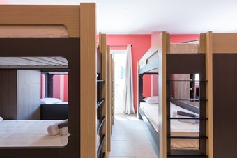 Hostal Local Hostel & Suites