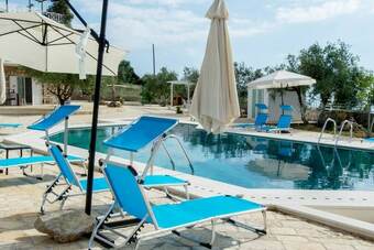 Apartamentos "home Love" Stone House By The Pool