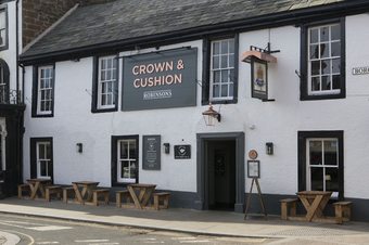 Hotel Crown And Cushion Appleby