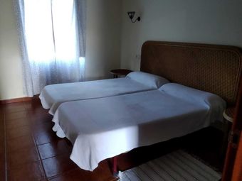 Apartamentos Rurales La Regatina
