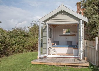 Apartamentos East View