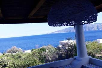 Apartment With 3 Bedrooms In Santa Maria Salina, With Wonderful Sea View And Enclosed Garden - 300 M From The Beach