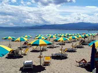 Happy Camp In Camping Villaggio Thurium