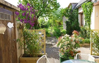 House With 2 Bedrooms In Bonneval, With Enclosed Garden And Wifi